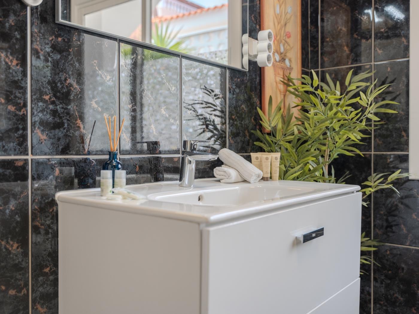Villa Blanca Callao Salvaje. Первая линия b Callao Salvaje