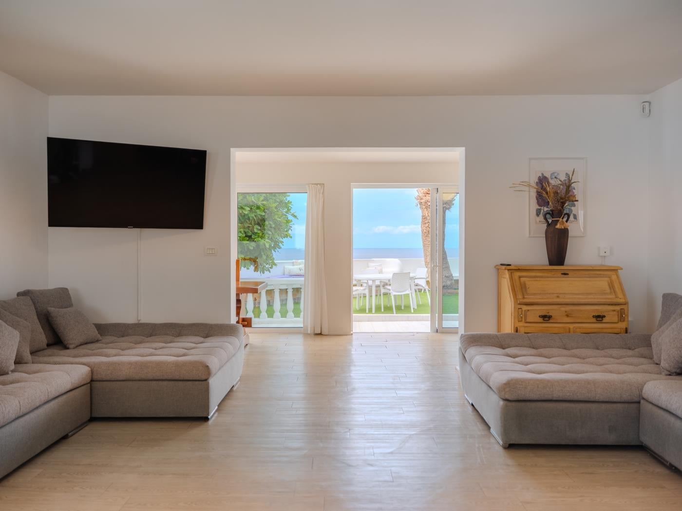 Villa Blanca Callao Salvaje. Первая линия b Callao Salvaje