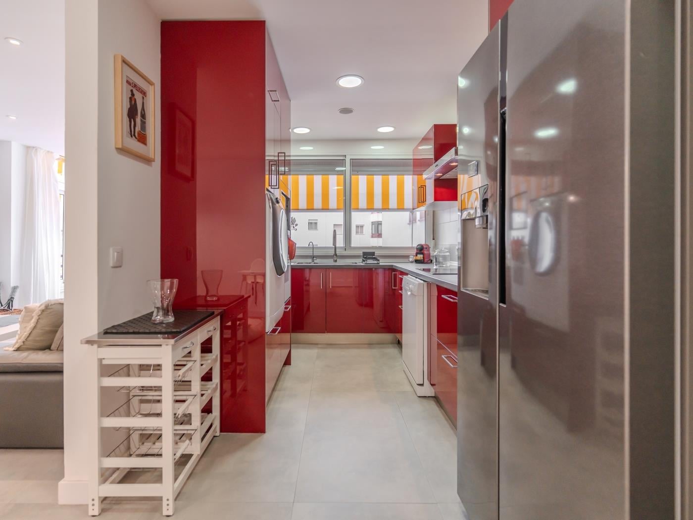 Apartamento de dos dormitorios con piscina y pista de tenis en Costa Adeje