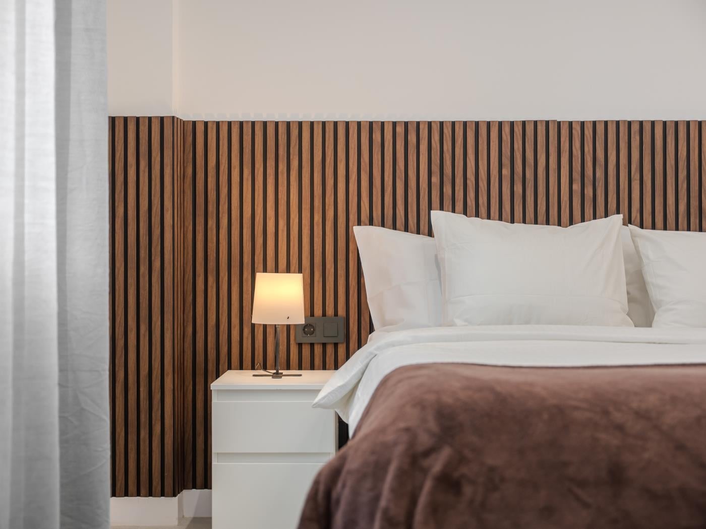 Apartamento de dos dormitorios con piscina y pista de tenis en Costa Adeje